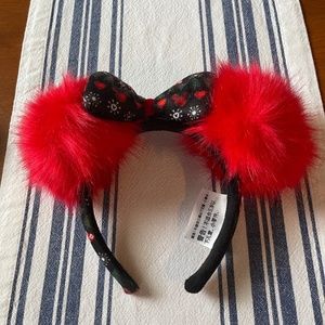 Disney World Parks Exclusive Christmas Holiday Minnie Ears Pom Pom Headband